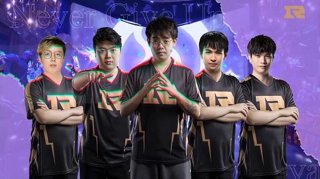 足球运动员 足球运动员