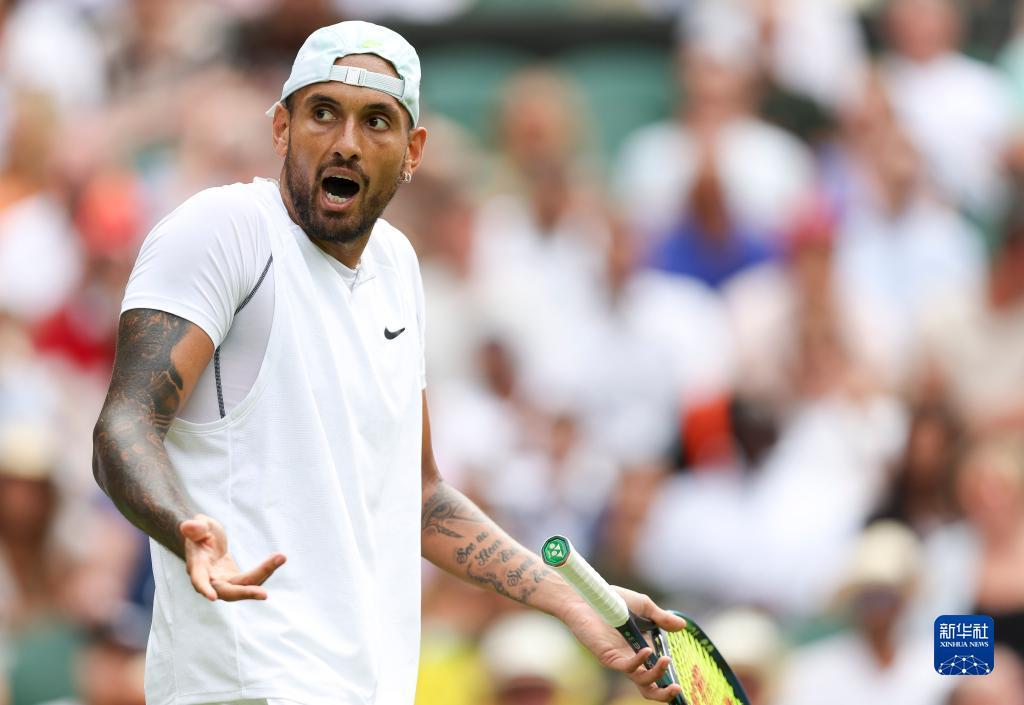 他们不仅是 他们不仅是